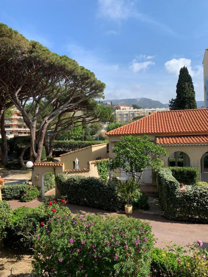 Hotel Beau Rivage Le Lavandou Kültér fotó