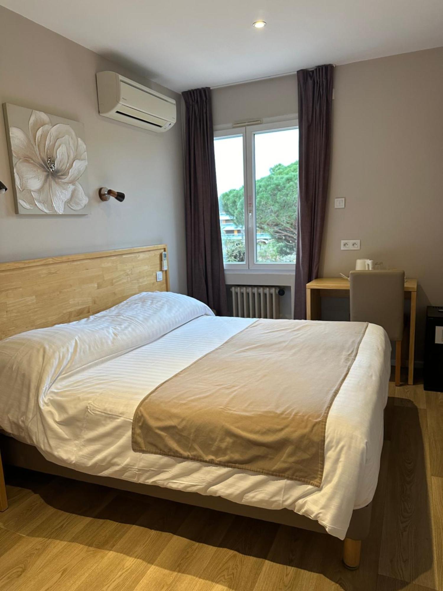 Hotel Beau Rivage Le Lavandou Kültér fotó