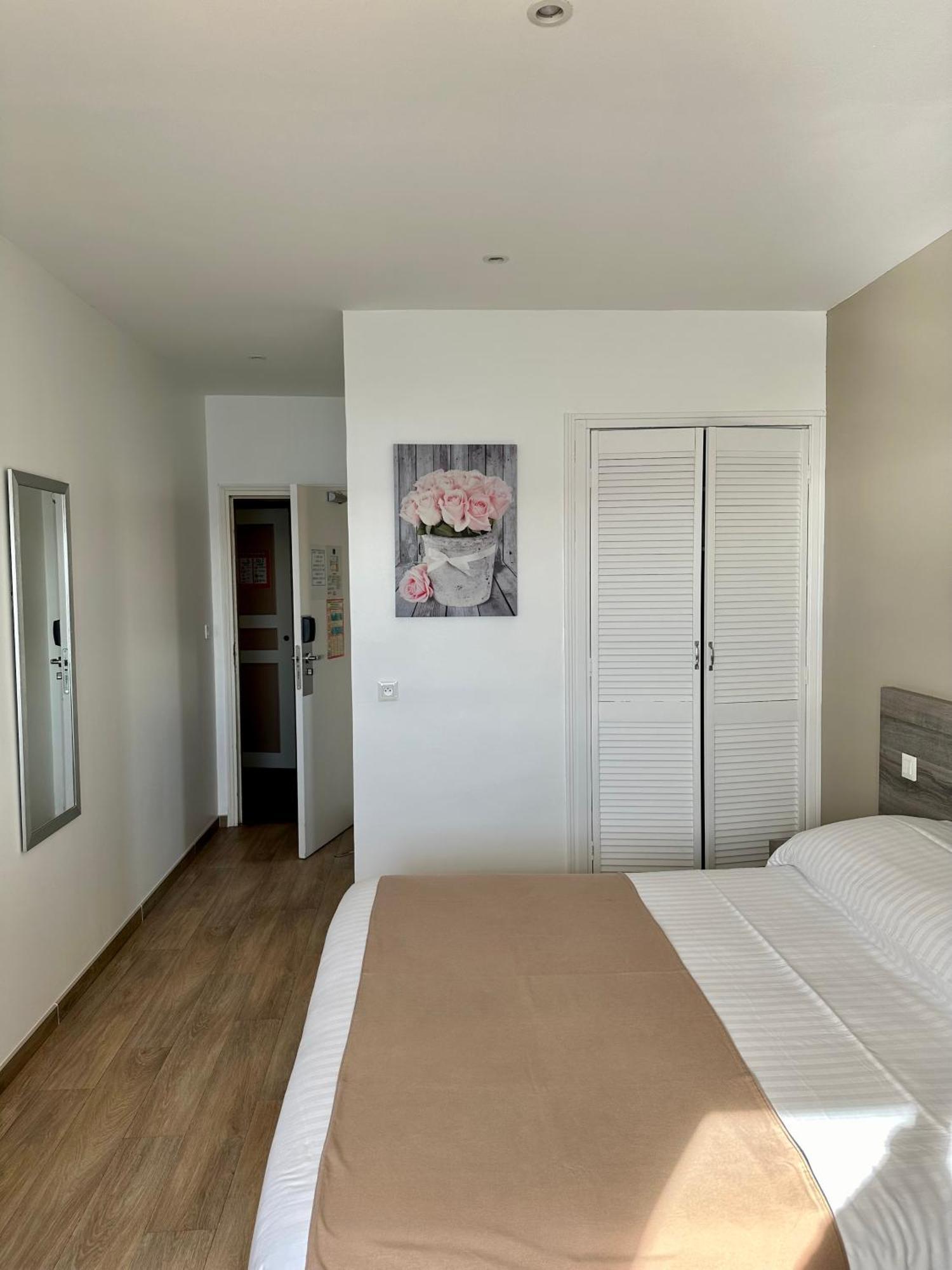 Hotel Beau Rivage Le Lavandou Kültér fotó
