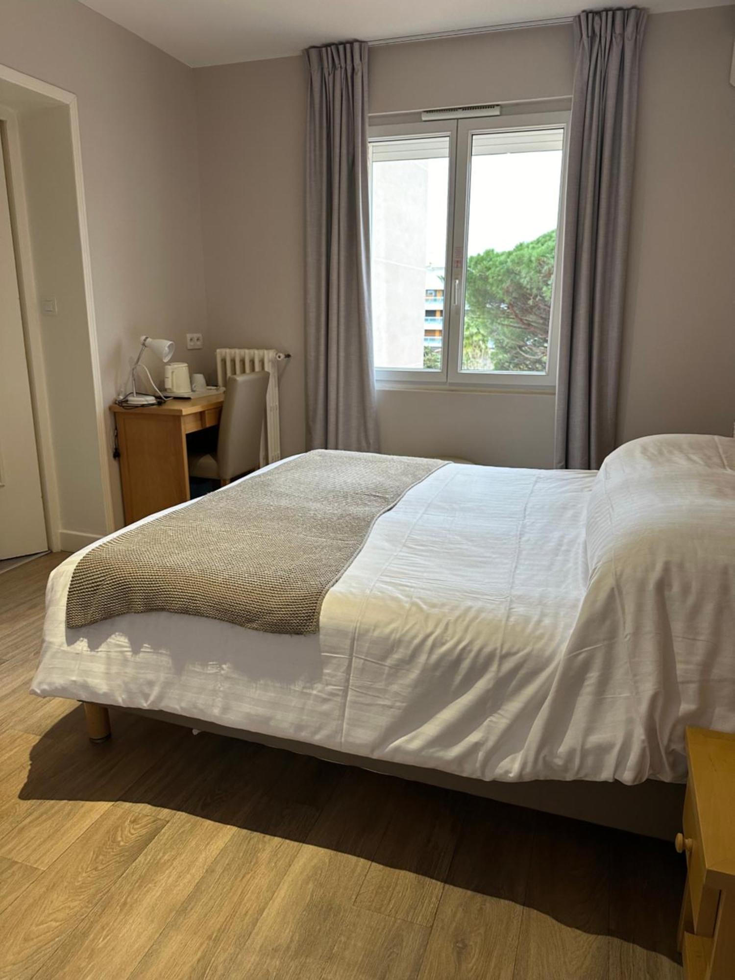 Hotel Beau Rivage Le Lavandou Kültér fotó