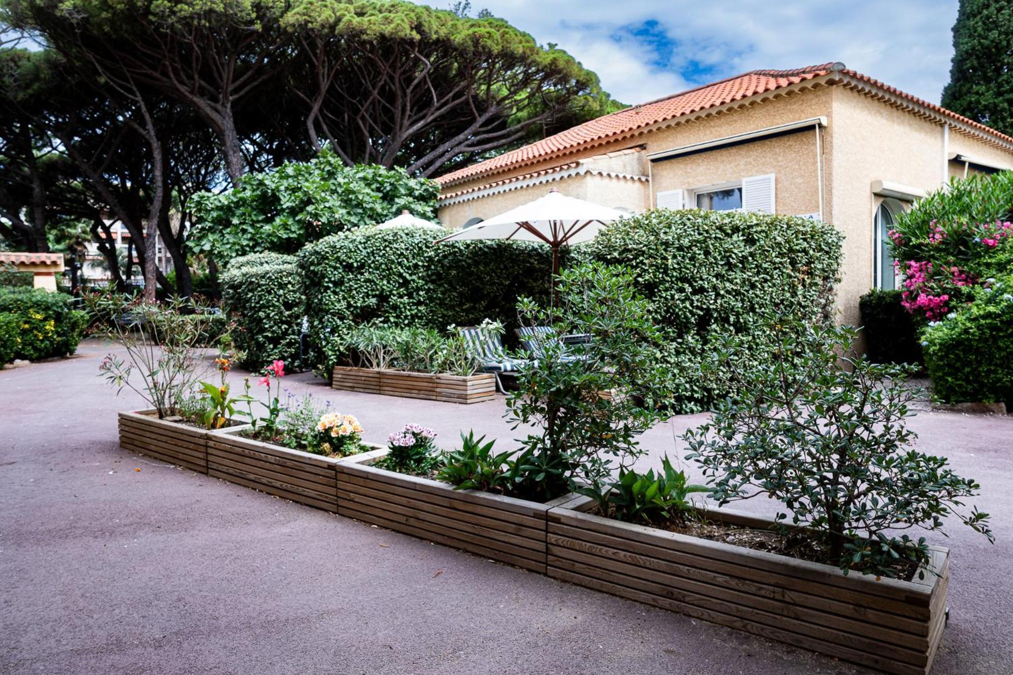 Hotel Beau Rivage Le Lavandou Kültér fotó
