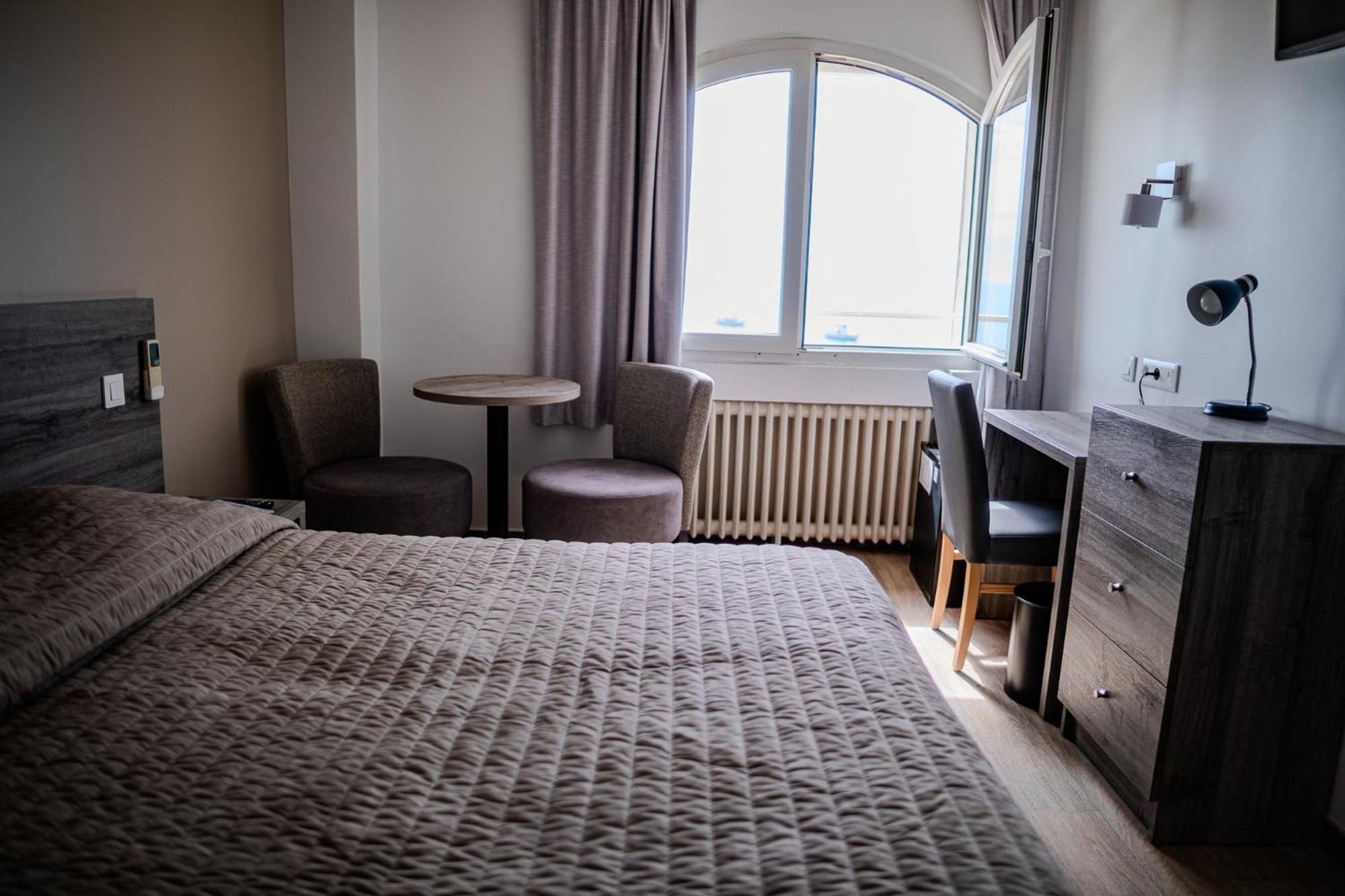 Hotel Beau Rivage Le Lavandou Kültér fotó